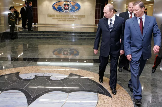 russian president vladimir putin and defence minister sergei ivanov visit the new gru military intelligence headquarters building in moscow russia november 8 2006 photo reuters russian president vladimir putin and defence minister sergei ivanov visit the new gru military intelligence headquarters building in moscow russia november 8 2006 photo reuters