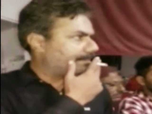 the footage shows hingoro in a heated argument with on duty asi sajid ilyas while puffing on a cigarette photo screen grab the footage shows hingoro in a heated argument with on duty asi sajid ilyas while puffing on a cigarette photo screen grab