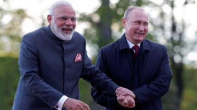 putin talks arms nuclear deals in india