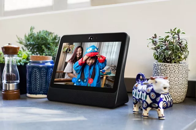 a smart speaker device by facebook inc called portal is shown in this photo released by facebook inc from menlo park california u s october 5 2018 courtesy facebook inc handout via reuters a smart speaker device by facebook inc called portal is shown in this photo released by facebook inc from menlo park california u s october 5 2018 courtesy facebook inc handout via reuters