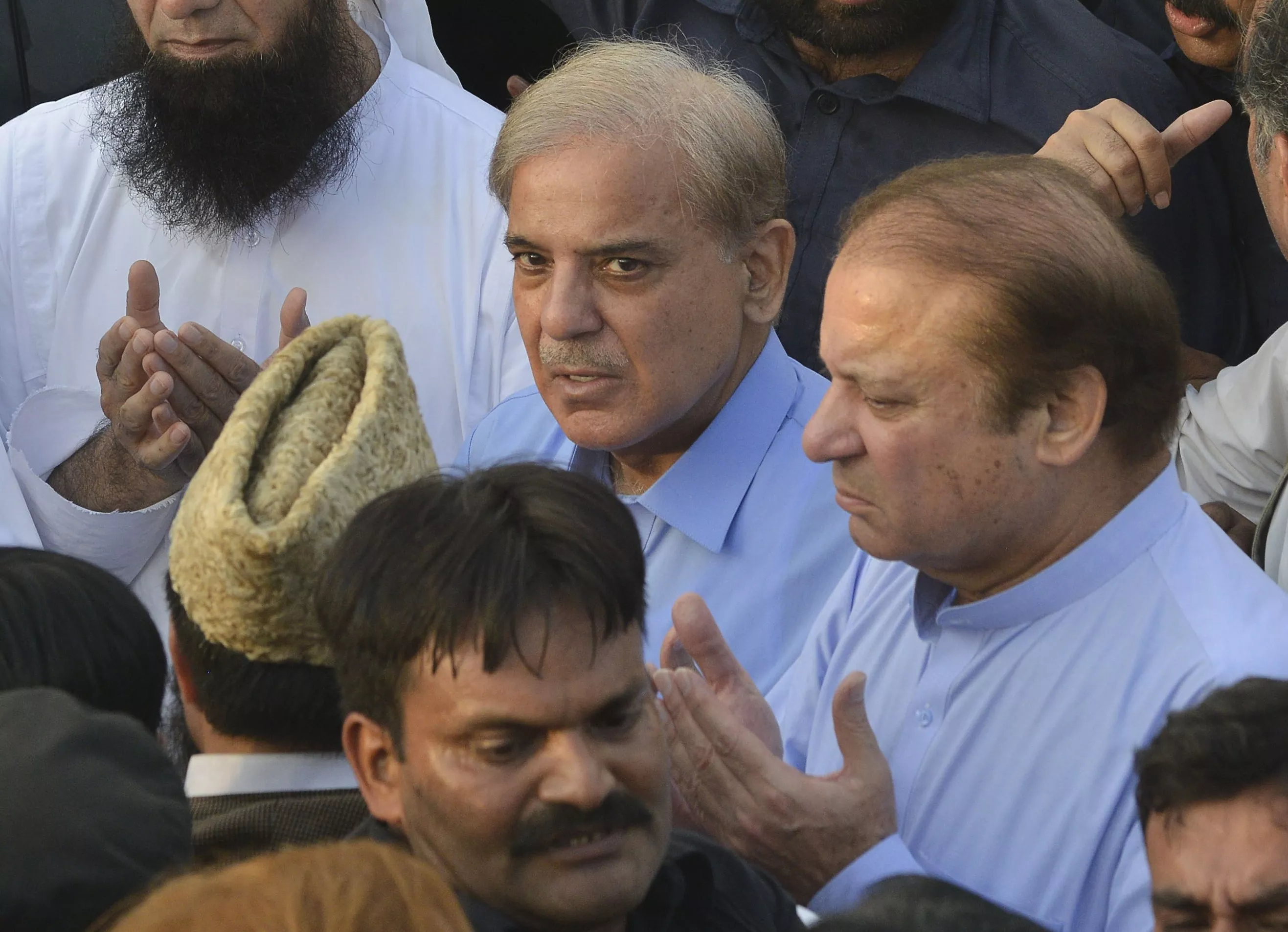 the sharif brother 039 s at the funeral for nawaz 039 s wife kulsoom photo afp the sharif brother 039 s at the funeral for nawaz 039 s wife kulsoom photo afp
