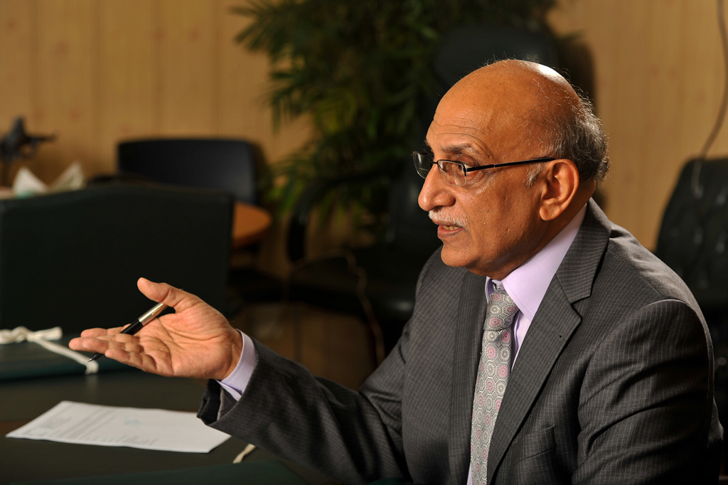 punjab university 039 s former vice chancellor mujahid kamran photo express file punjab university 039 s former vice chancellor mujahid kamran photo express file