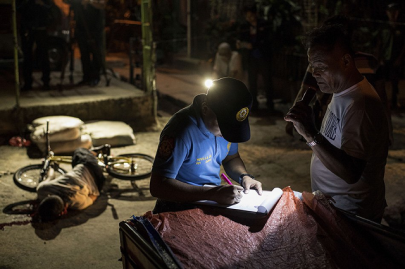 filipinos deeply conflicted on duterte s drug war filipinos deeply conflicted on duterte s drug war