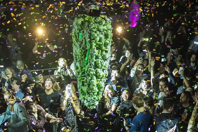 torontonians gather at a local concert venue to watch the bud drop at the stroke of midnight in celebration of the legalisation of recreational cannabis use on october 17 2017 in toronto canada photo afp torontonians gather at a local concert venue to watch the bud drop at the stroke of midnight in celebration of the legalisation of recreational cannabis use on october 17 2017 in toronto canada photo afp