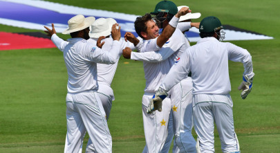 pakistan dictating terms in abu dhabi test pakistan dictating terms in abu dhabi test