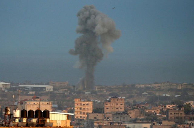 smoke billows over the southern gaza strip town of rafah following an israeli air strike on october 17 2018 one of 20 mounted in response to the first rocket fire from the palestinian territory in weeks photo afp smoke billows over the southern gaza strip town of rafah following an israeli air strike on october 17 2018 one of 20 mounted in response to the first rocket fire from the palestinian territory in weeks photo afp