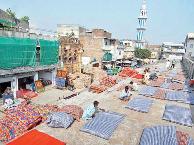 demand for quilts on rise in islamabad as winter sets in