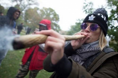 canada pot stores run out of supplies more lineups canada pot stores run out of supplies more lineups