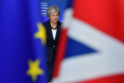 tens of thousands rally in london for new brexit vote tens of thousands rally in london for new brexit vote
