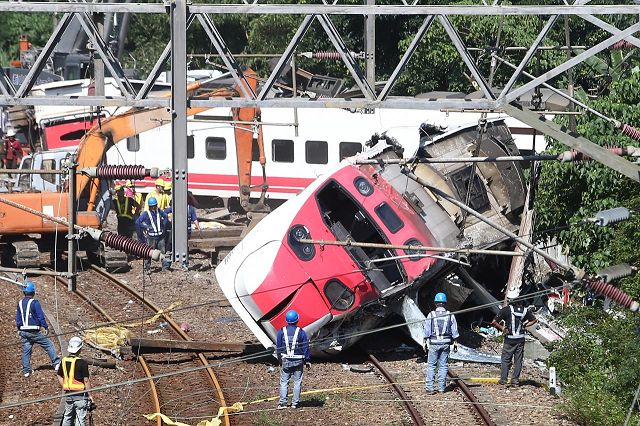 an overturned train is seen in yilan taiwan october 22 2018 photo reuters an overturned train is seen in yilan taiwan october 22 2018 photo reuters