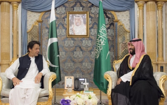 prime minister imran khan with saudi crown prince mohammed bin salman in jeddah in september 2018 photo afp