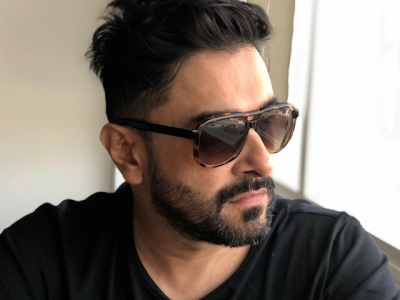 tv personality mani slammed for poking fun at metoo movement