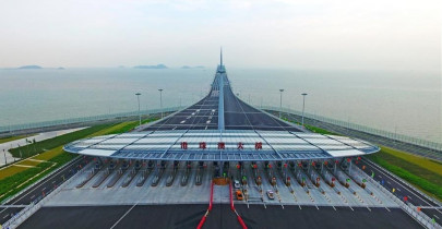 world s longest cross sea bridge opens to public in china world s longest cross sea bridge opens to public in china