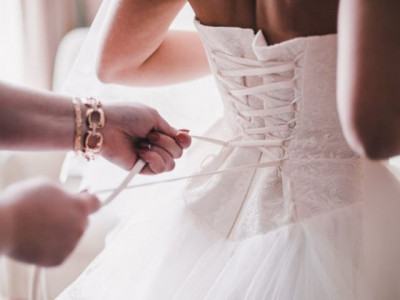 woman wants dress made out of late mother s hair woman wants dress made out of late mother s hair