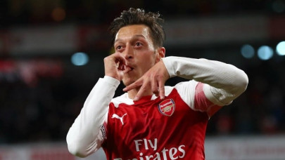 arsenal s ozil still a germany fan arsenal s ozil still a germany fan