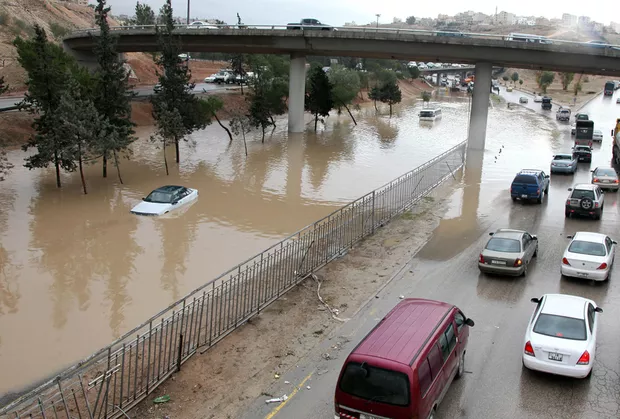 flash floods hit jordan 039 s capital amman photo afp flash floods hit jordan 039 s capital amman photo afp