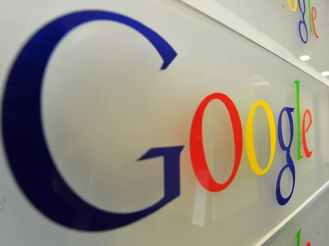 google on monday announced it will open a research centre in paris devoted to artificial intelligence following a meeting between the tech giant 039 s boss and french president emmanuel macron photo afp google on monday announced it will open a research centre in paris devoted to artificial intelligence following a meeting between the tech giant 039 s boss and french president emmanuel macron photo afp