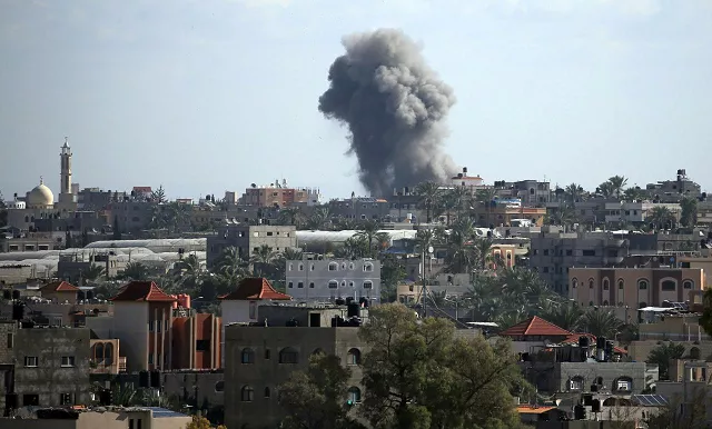 smoke rises following an israeli air strike in northern gaza strip october 27 2018 photo reuters