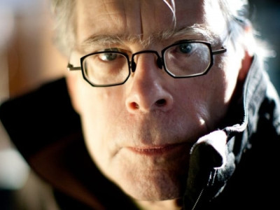 stephen king sells film rights to students for 1 stephen king sells film rights to students for 1