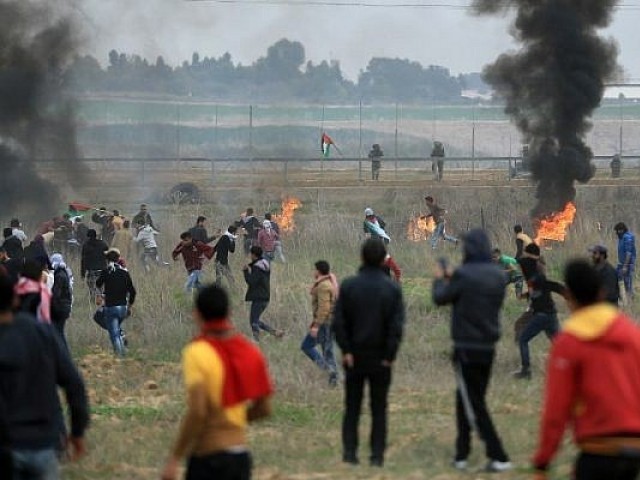 some 408 palestinians had been taken to hospitals and medical centres for treatment health minister reported photo afp
