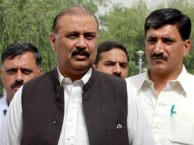 raja riaz jumps ship joins pml n