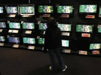 sale of illegal indian devices suspects remanded in customs custody