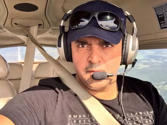 tv host aims to fly around the globe with the least amount of flying experience photo publicity tv host aims to fly around the globe with the least amount of flying experience photo publicity