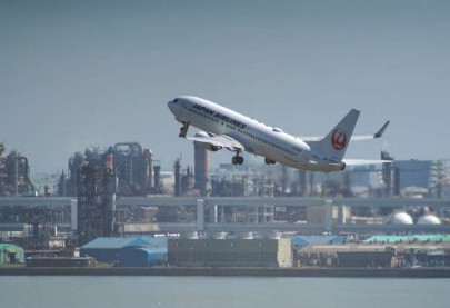 japan airline apologises for arrested drunk pilot japan airline apologises for arrested drunk pilot