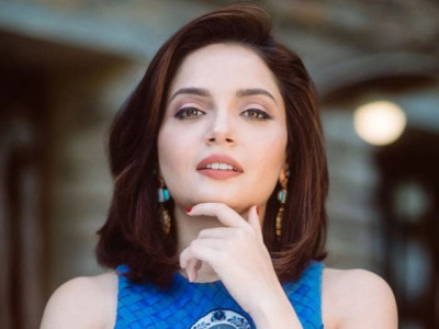 armeena khan visits jordan to help syrian refugees
