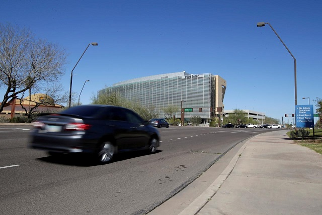 a car passes the location where a woman pedestrian was struck and killed by an uber self driving sport utility vehicle in tempe arizona us march 19 2018 photo reuters a car passes the location where a woman pedestrian was struck and killed by an uber self driving sport utility vehicle in tempe arizona us march 19 2018 photo reuters