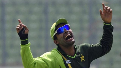 umar akmal to represent quetta gladiators in psl4