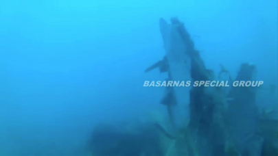 diver dies in search for indonesia jet crash diver dies in search for indonesia jet crash