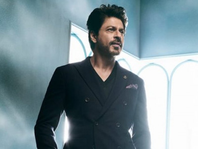 police shut down shah rukh khan s birthday bash police shut down shah rukh khan s birthday bash