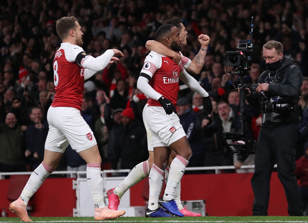 hope not lost despite a 14 game unbeaten run in all competitions arsenal remain four points off liverpool at the top of the premier league table and will end the weekend outside the top four courtesy of north london rivals 039 tottenham 039 s 3 2 win at wolves photo afp