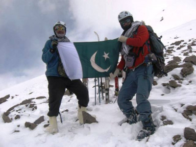 alpine skiing and the two pakistanis who made a new record alpine skiing and the two pakistanis who made a new record