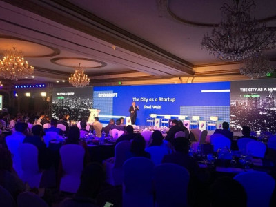 cities need to start acting like startups to solve problems