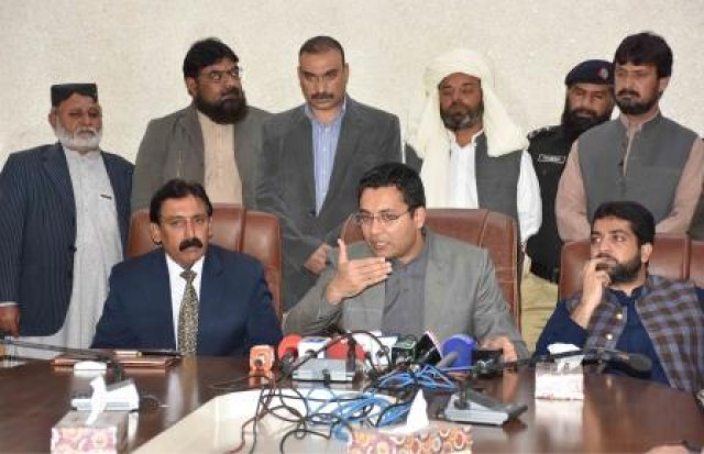federal secretary for railways farrukh habib during media talk in quetta photo express federal secretary for railways farrukh habib during media talk in quetta photo express