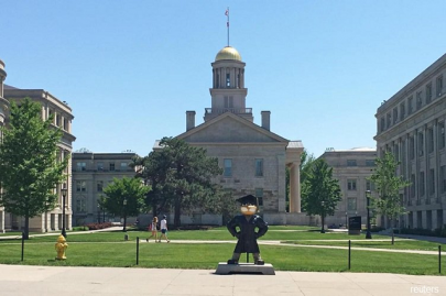 fewer foreign students coming to united states for second year in a row survey