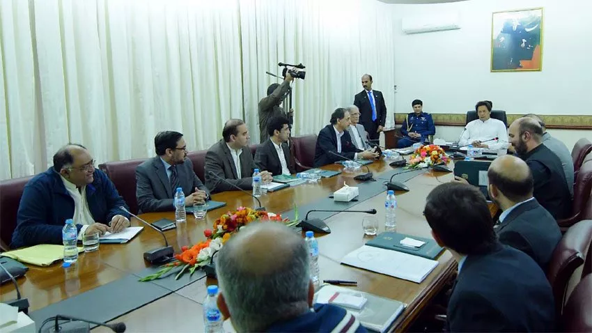 pm imran khan chairing a meeting photo pid pm imran khan chairing a meeting photo pid