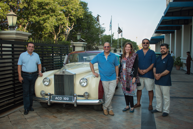 the 9th annual classic car rally chairman tauqir sultan awan 2nd l mala 3rd l qaiser manzoor 2nd r and shahnawaz khan mandokhel r outside ramada karachi creek hotel dha karachi pakistan 17th october 2018 photo narendar kumar the 9th annual classic car rally chairman tauqir sultan awan 2nd l mala 3rd l qaiser manzoor 2nd r and shahnawaz khan mandokhel r outside ramada karachi creek hotel dha karachi pakistan 17th october 2018 photo narendar kumar