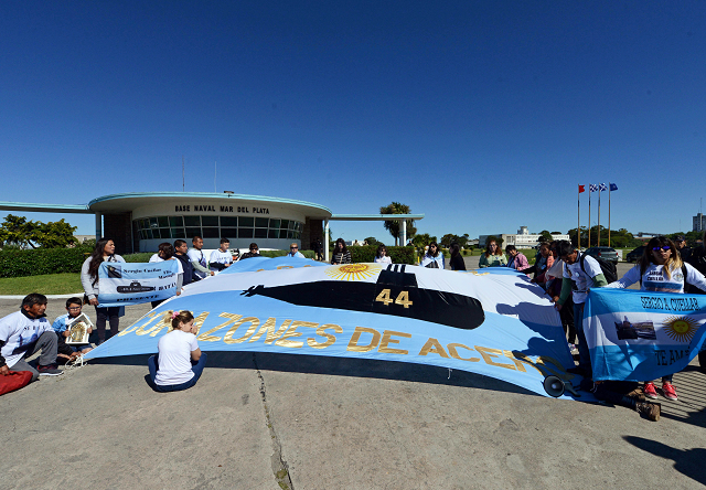 relatives of the 44 crew members of the missing at sea ara san juan submarine attend a demonstration outside the argentine naval base photo reuters relatives of the 44 crew members of the missing at sea ara san juan submarine attend a demonstration outside the argentine naval base photo reuters