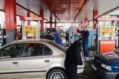 iran to cap petrol sales to curb smuggling to pakistan other areas