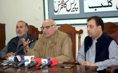 anp slams govt over begging for loan