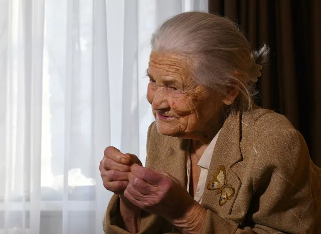 oksana ostapenko aged 97 remembers quot holodomor quot as she sits in the kiev flat she now shares with own daughter on november 20 2018 photo afp oksana ostapenko aged 97 remembers quot holodomor quot as she sits in the kiev flat she now shares with own daughter on november 20 2018 photo afp