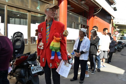 taiwan votes in test for pro independence ruling party as china watches