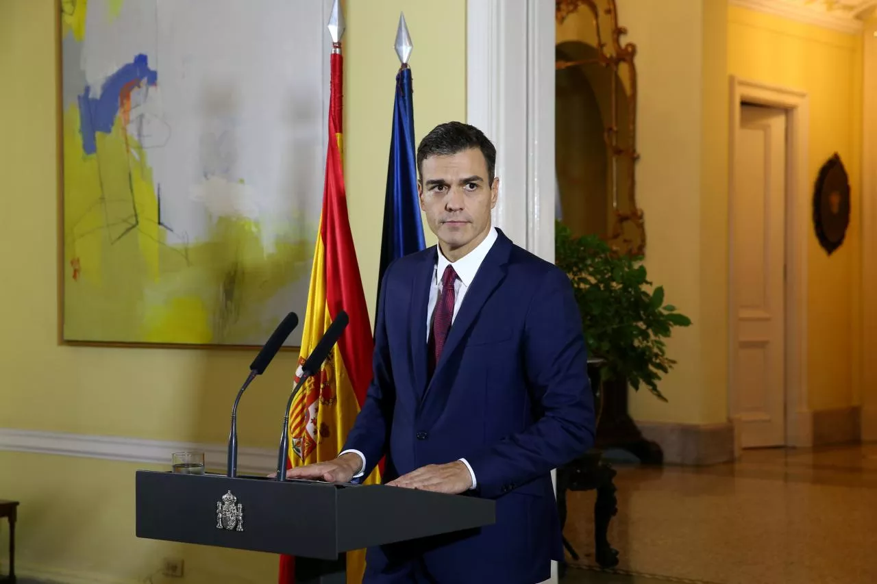 spain 039 s prime minister pedro sanchez delivers a speech during a visit to havana cuba photo reuters spain 039 s prime minister pedro sanchez delivers a speech during a visit to havana cuba photo reuters