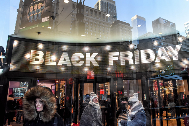 on black friday more us shoppers chose the computer over the mall