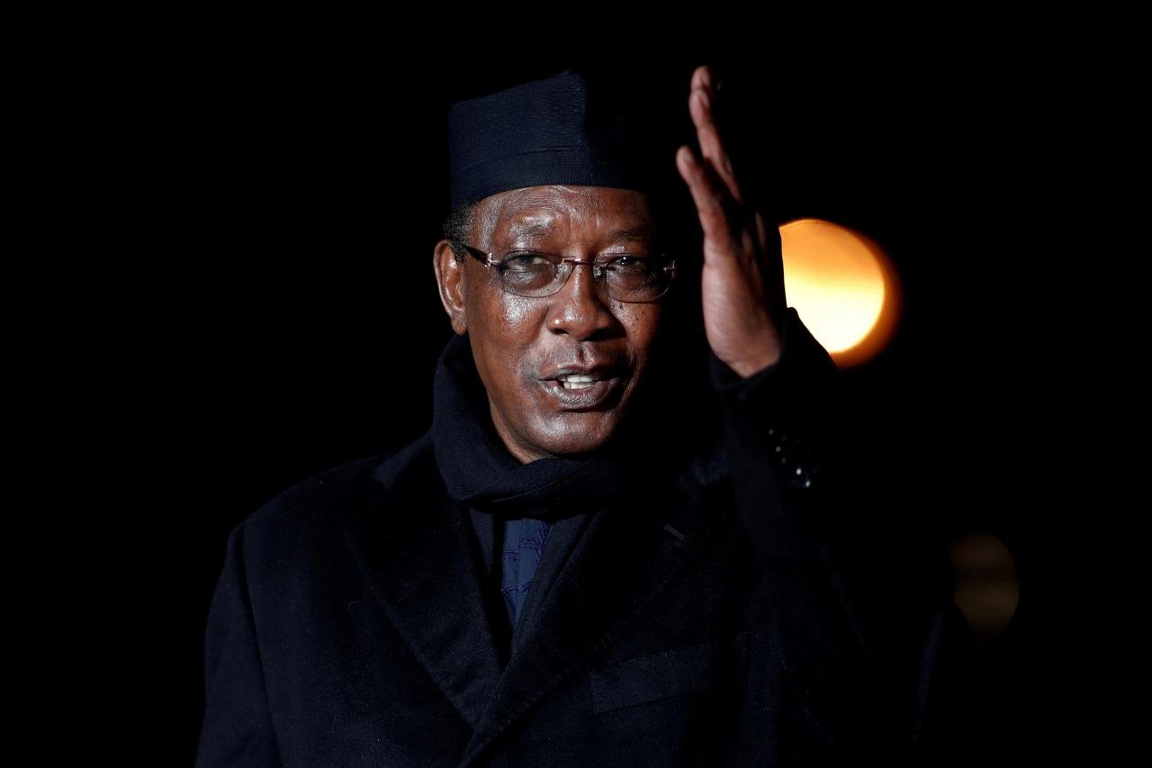 chad 039 s president idriss deby itno arrives to attend a visit and a dinner at the orsay museum on the eve of the commemoration ceremony for armistice day 100 years after the end of the first world war in paris france photo afp