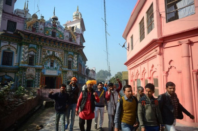 tens of thousands protest in india for controversial hindu temple