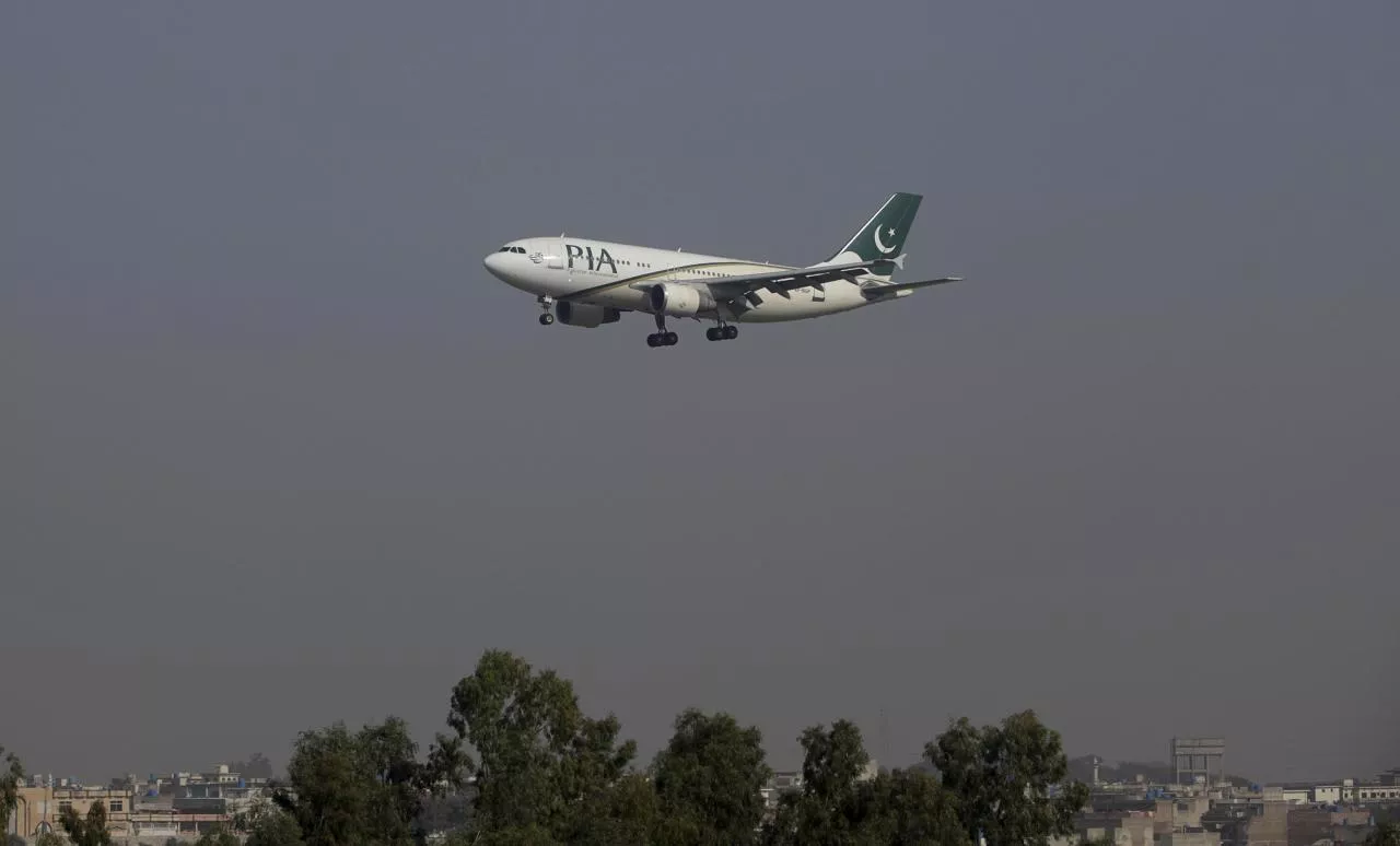a pakistan international airlines pia passenger plane photo reuters a pakistan international airlines pia passenger plane photo reuters